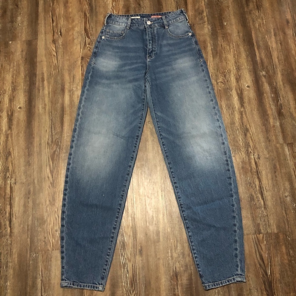 Pilcro Jeans Women's 24T The Icon Barrel Leg High Rise Medium Wash Denim